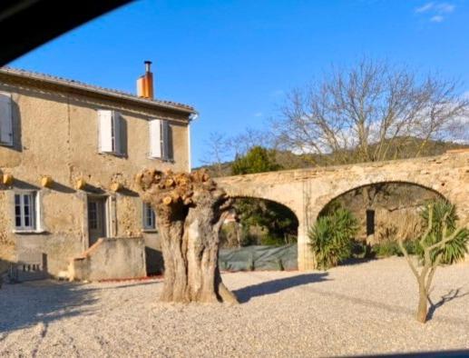 La Maison De L'Aqueduc Cournanel Exteriér fotografie